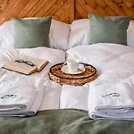 Bed & Breakfast Cicha Woda 300 M Od Goracy Potok I Termy 3*