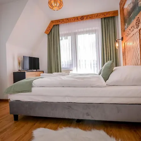 Cicha Woda 300 M Od Goracy Potok I Termy 3*